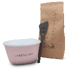 Carevallo Mash-Paket bestehend aus 1kg Bergwiesen-Mash, einer 4 Liter Futterschüssel in rosa und einem Mash-Löffel